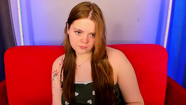 KellyFiery online show from March 22, 8:31 am