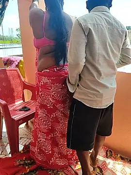 Desicouple1706 online show from June 28, 7:15 am