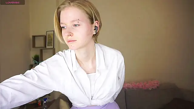 ToyaPletz online show from March 24, 6:13 pm