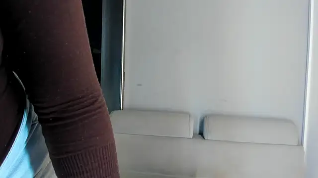 MelissaGill  online show from July 24, 3:26 am