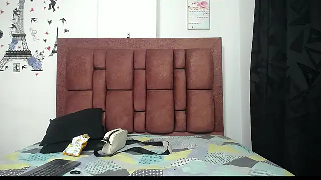 varascott online show from March 15, 3:47 pm