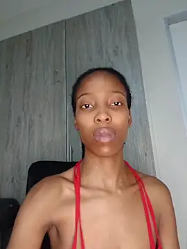 MsParisSmith online show from April 18, 12:46 am