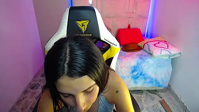 Little bubu online show from February 1, 8:18 pm