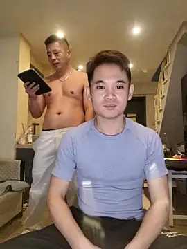 day-18 online show from February 10, 11:24 am