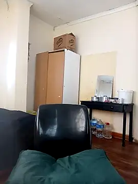 naughty horny bitch online show from April 16, 7:41 am