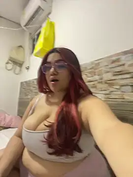 naty col online show from March 17, 9:30 pm