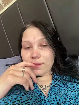 MeganBabyFox online show from May 21, 8:23 am
