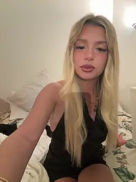 lilavv online show from February 26, 7:46 pm