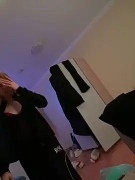 Milly-Kiss online show from February 10, 10:02 pm