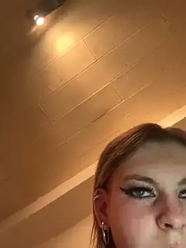 Milly-Kiss online show from April 22, 8:28 pm