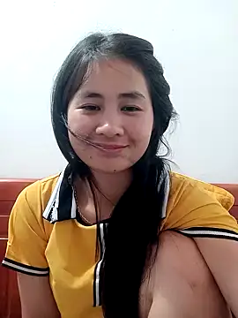 Him MountainGirl online show from April 12, 2:42 pm