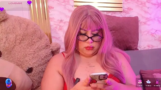 Mia Carters online show from July 28, 1:03 am