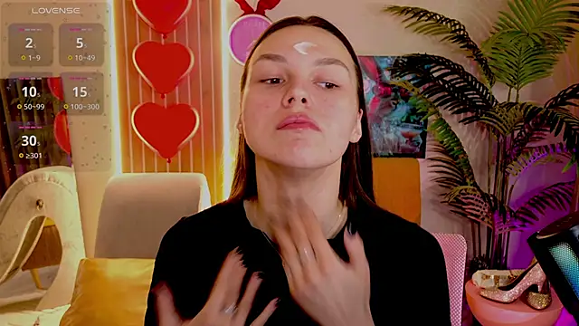 MaxinCarroll online show from March 10, 5:22 am