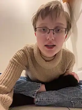 Lassie Cassie online show from December 22, 5:10 am