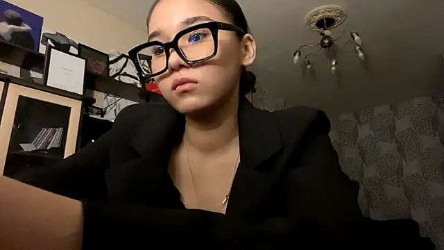 Ronnni Schmidt online show from February 4, 1:25 pm