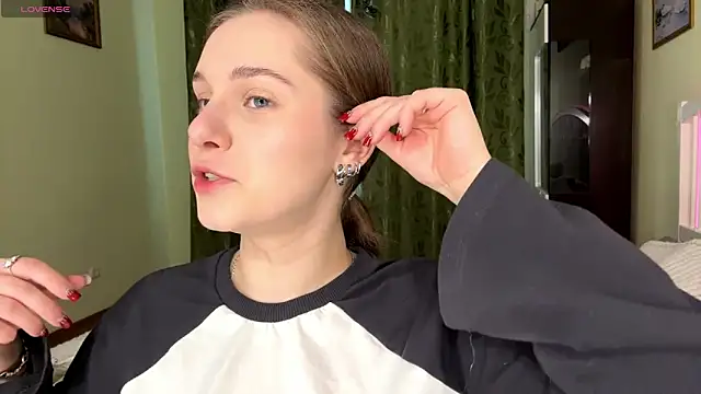 MiaBlanko online show from February 8, 10:41 am