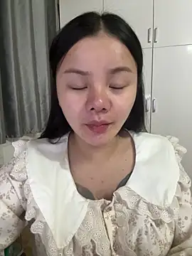 leo-kitty online show from April 10, 2:56 pm