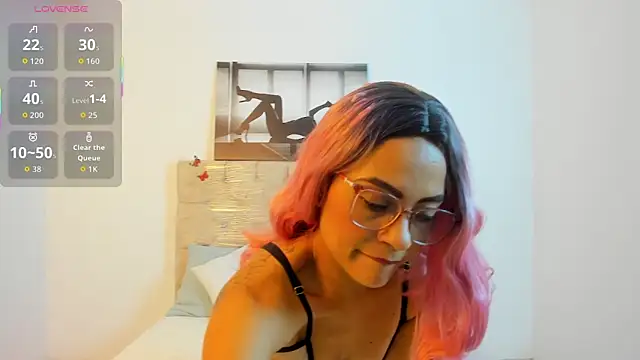 Parislennon online show from February 24, 8:29 pm