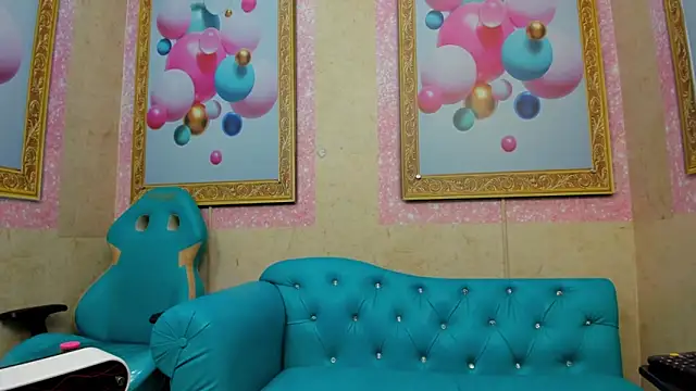 Jadde Greyy  online show from March 5, 2:40 am