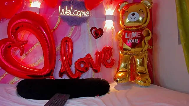 Jessy and Joy online show from February 12, 7:48 pm