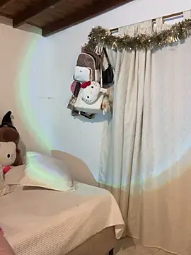 Summer 09 online show from January 17, 5:48 am