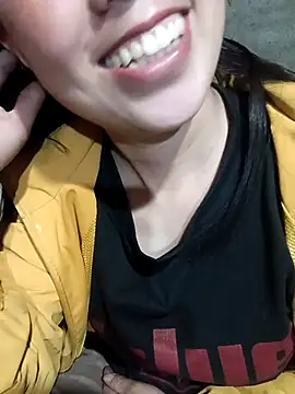 Chloe-ee online show from March 8, 2:04 am