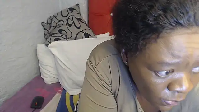 LaicyBrown76 online show from April 7, 5:37 pm