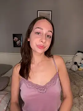 ChiaraSommer online show from April 14, 4:29 pm