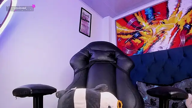 Violet Blazee online show from March 30, 7:08 am