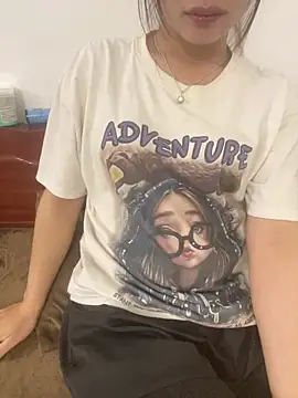 waki-lusy online show from April 18, 5:21 am