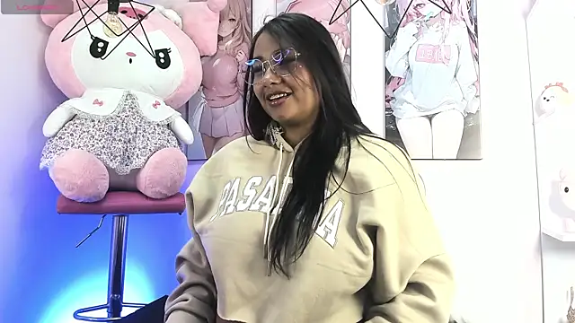 tinna noa online show from April 7, 2:57 am