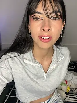 junorise23 online show from March 6, 4:51 am