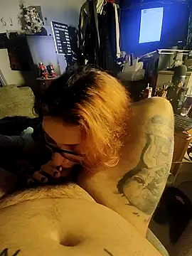 whatevaandissues online show from February 12, 4:03 am