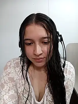 Laia  Evanss online show from April 15, 6:52 pm