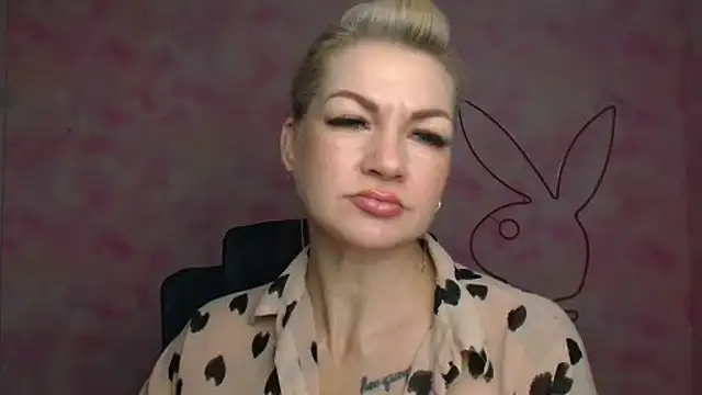 Madonna Fire online show from April 10, 12:33 pm