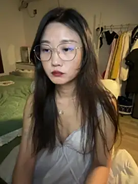 AnnieLi888 online show from February 28, 5:34 pm