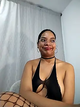 KATALINA SANTANA  online show from April 12, 2:03 am