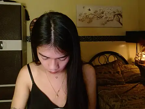 EnviousMaddie online show from March 12, 3:58 pm