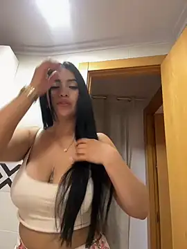 nataliia queen  online show from June 25, 8:08 am