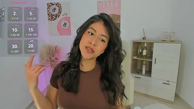 Sussan Monroe online show from April 4, 9:46 pm