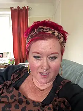 BustyRedxx online show from June 14, 4:07 pm