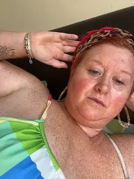 BustyRedxx online show from June 25, 8:29 am