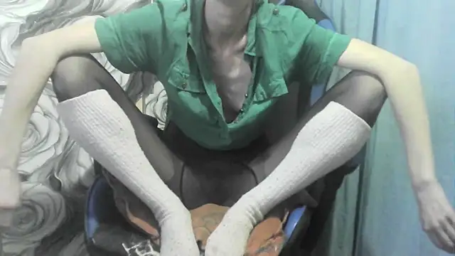  wolfxsnowy  online show from February 12, 2:41 pm