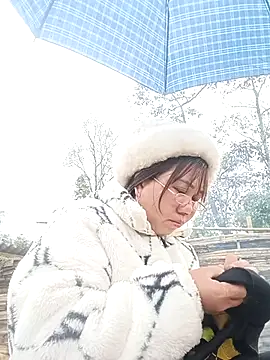 alycen online show from February 3, 2:53 am