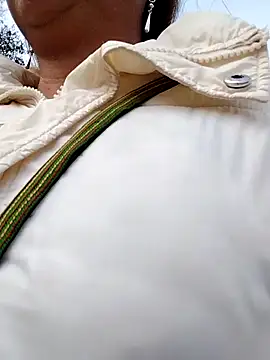 alycen online show from February 17, 8:35 am