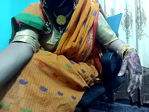 Hotshila6910 online show from February 10, 10:24 pm