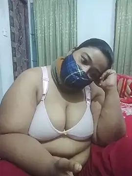 momo loves online show from March 19, 7:07 pm