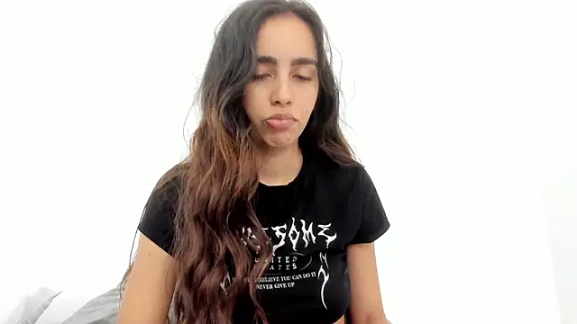 Sarah sumemers online show from April 11, 9:40 pm