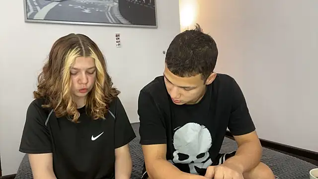 mirelcouple online show from February 17, 10:14 am