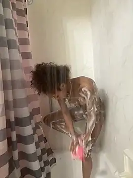 Tamiii420 online show from March 29, 1:32 pm